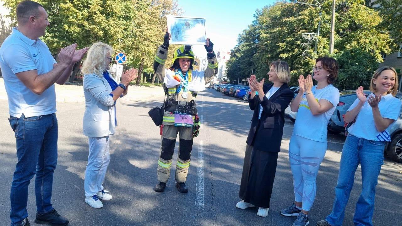 Пробіг марафон у 23-кілограмовому спорядженні: рятувальник із Полтавщини встановив рекорд України