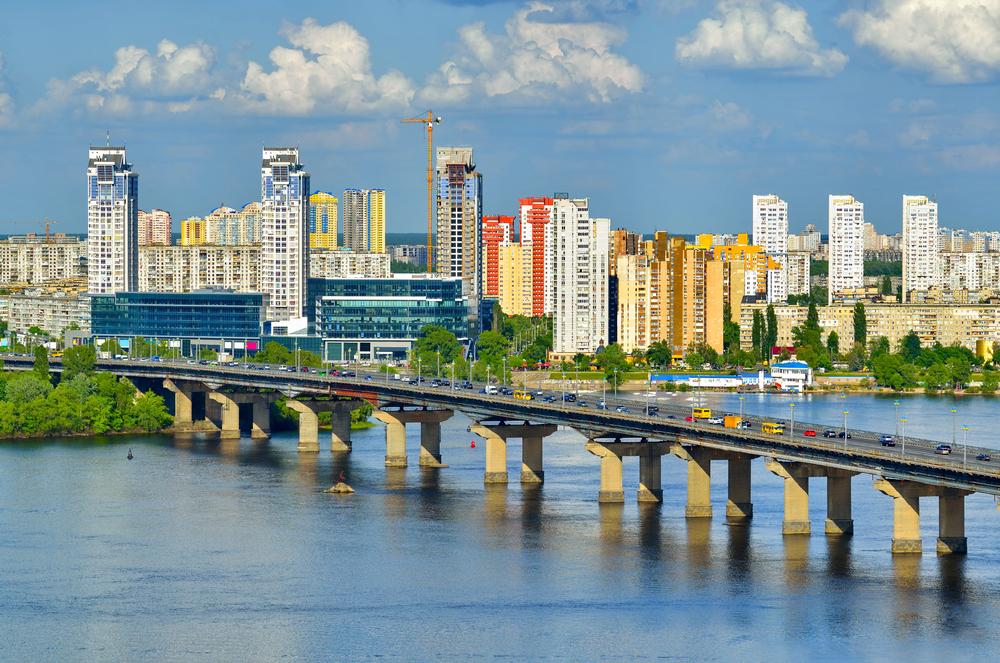 Осінь сьогодні порадує киян теплом