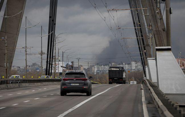 У Києві через атаку Північного мосту Дарниця залишилася без гарячої води, рух громадського транспорту змінено