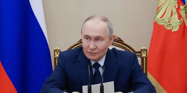 Путін «візьме слухавку» від Макрона й Мерца, а щодо Зеленського Пєсков уникнув прямої відповіді