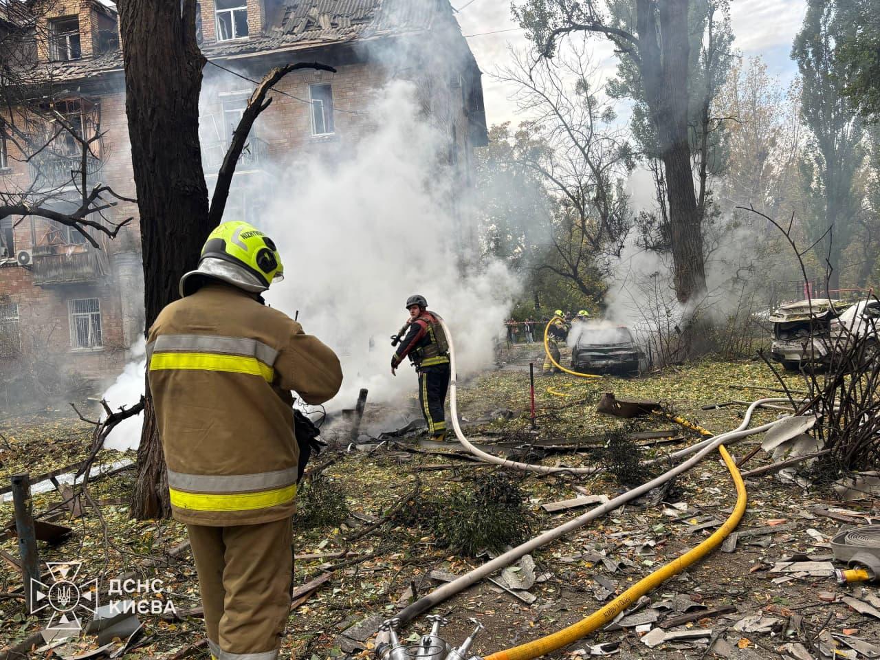 На Печерську вже семеро постраждалих через падіння російського дрона — Кличко